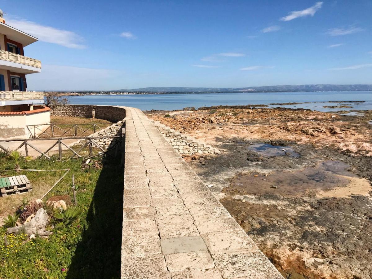 La Diga - Bilocale A Marzamemi, Fronte Mare Apartment Bagian luar foto